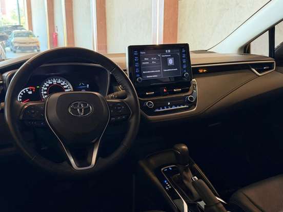 TOYOTA-COROLLA-2023