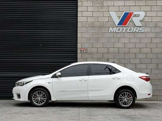 TOYOTA-COROLLA-2015