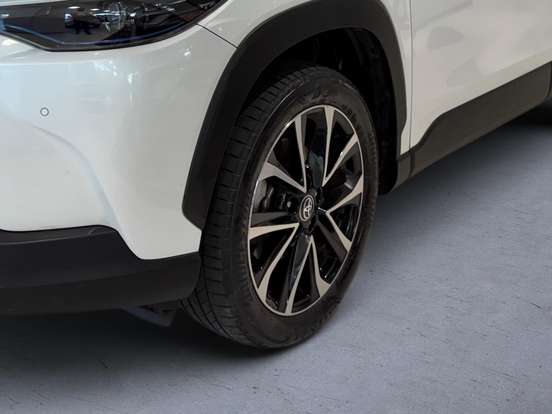 TOYOTA-COROLLA CROSS-2024