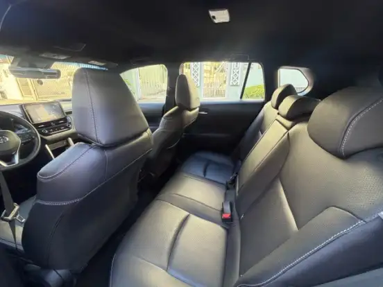 TOYOTA-COROLLA CROSS-2023