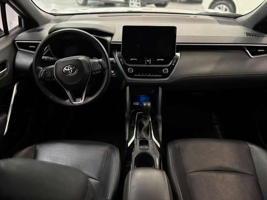 TOYOTA-COROLLA CROSS-2024