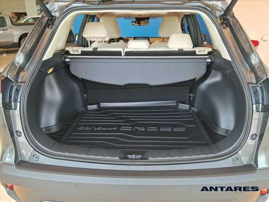 TOYOTA-COROLLA CROSS-2024