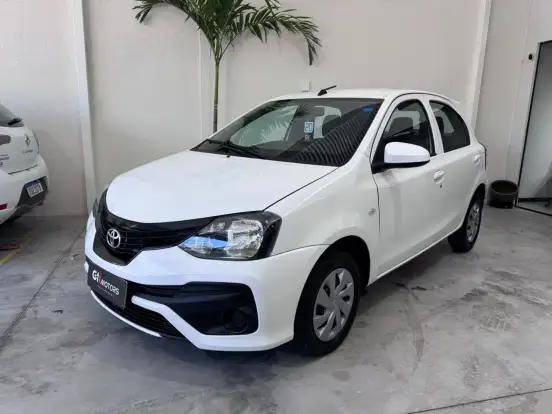 TOYOTA-ETIOS-2019