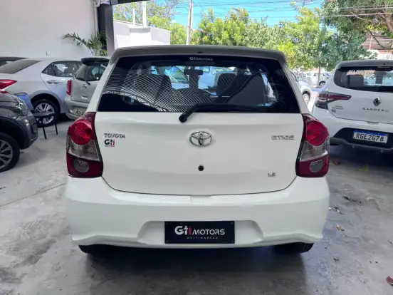 TOYOTA-ETIOS-1.3 X 16V FLEX 4P MANUAL TOYOTA-ETIOS-2019