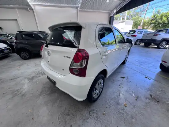 TOYOTA-ETIOS-1.3 X 16V FLEX 4P MANUAL TOYOTA-ETIOS-2019