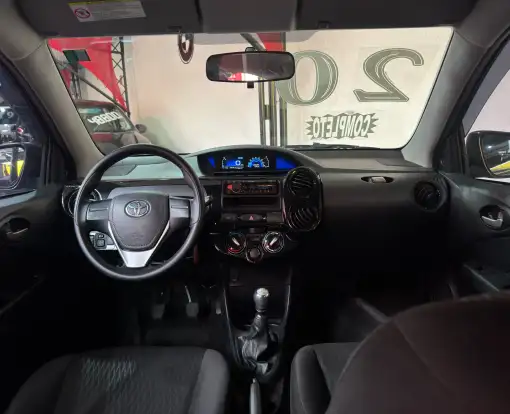 TOYOTA-ETIOS-2019