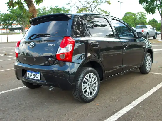 TOYOTA-ETIOS-1.3 X 16V FLEX 4P MANUAL TOYOTA-ETIOS-2014