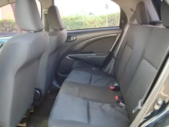 TOYOTA-ETIOS-1.3 X 16V FLEX 4P MANUAL TOYOTA-ETIOS-2014