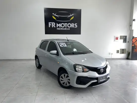 TOYOTA-ETIOS-2019