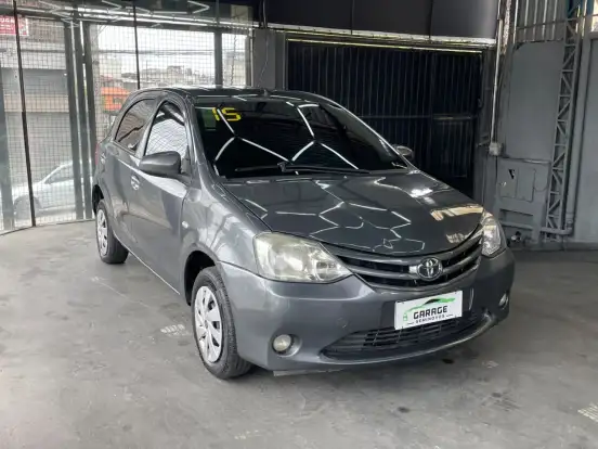 TOYOTA-ETIOS-2015