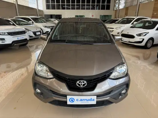 TOYOTA-ETIOS-2018
