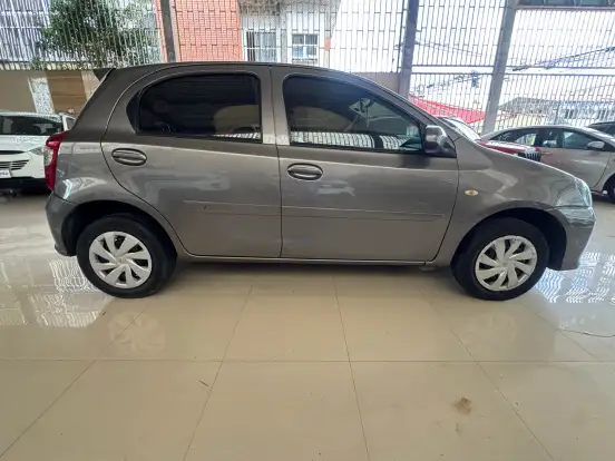 TOYOTA-ETIOS-1.5 X SEDAN 16V FLEX 4P AUTOMÁTICO TOYOTA-ETIOS-2018