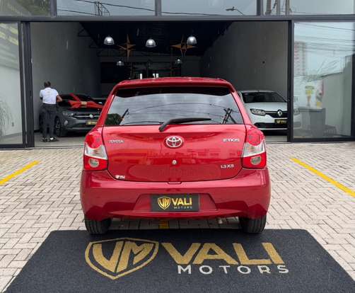 TOYOTA-ETIOS-2013