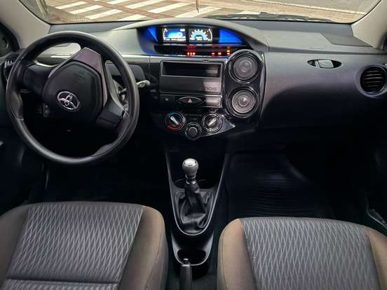 TOYOTA-ETIOS-1.3 X 16V FLEX 4P MANUAL TOYOTA-ETIOS-2019