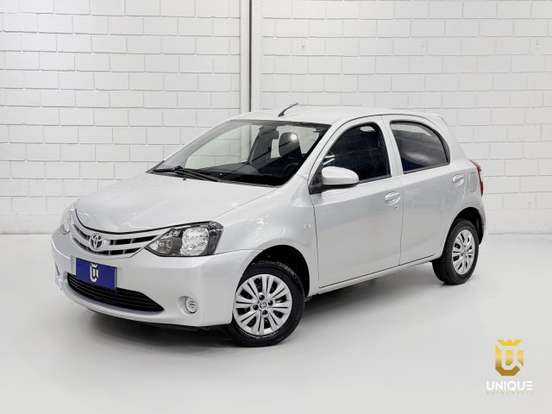 TOYOTA-ETIOS-1.3 X 16V FLEX 4P MANUAL TOYOTA-ETIOS-2014