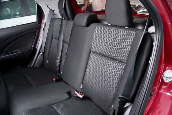 TOYOTA-ETIOS-1.3 X 16V FLEX 4P MANUAL TOYOTA-ETIOS-2016