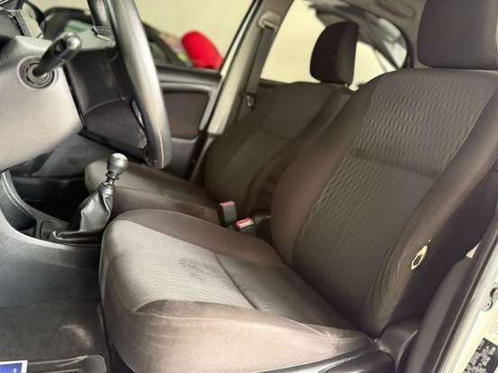TOYOTA-ETIOS-2019