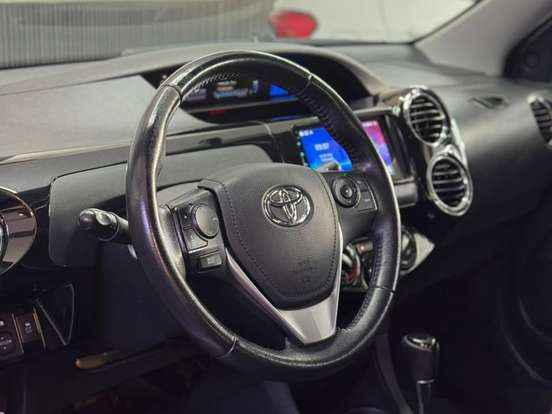 TOYOTA-ETIOS-1.5 PLATINUM SEDAN 16V FLEX 4P AUTOMÁTICO TOYOTA-ETIOS-2018