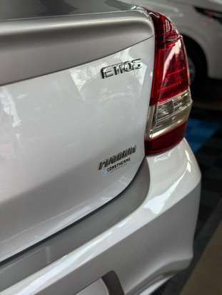 TOYOTA-ETIOS-2018