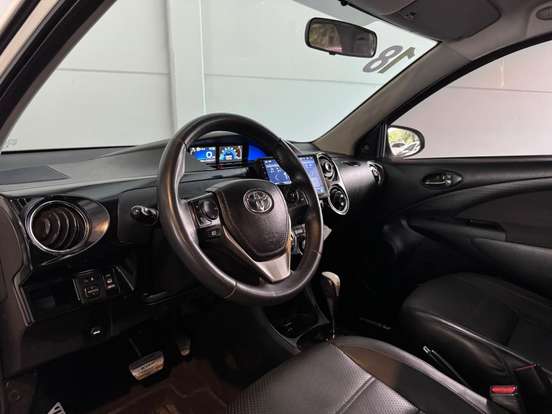 TOYOTA-ETIOS-1.5 PLATINUM SEDAN 16V FLEX 4P AUTOMÁTICO TOYOTA-ETIOS-2017