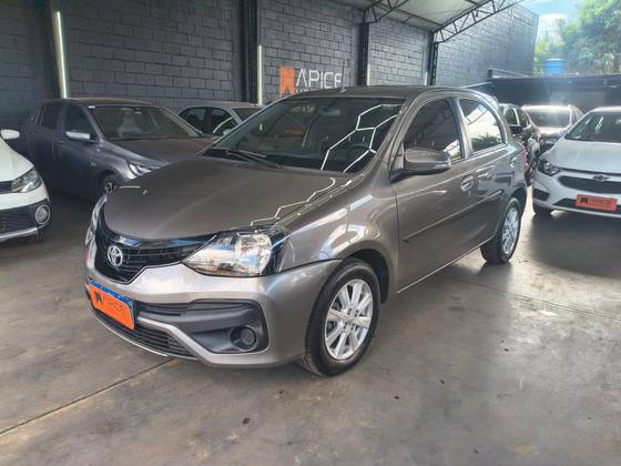 TOYOTA ETIOS 1.5 X PLUS 16V FLEX 4P AUTOMÁTICO