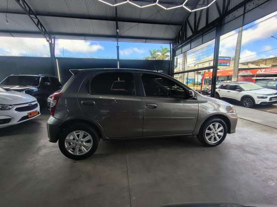 TOYOTA-ETIOS-1.5 X PLUS 16V FLEX 4P AUTOMÁTICO TOYOTA-ETIOS-2018