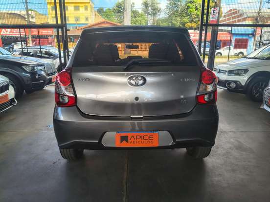 TOYOTA-ETIOS-1.5 X PLUS 16V FLEX 4P AUTOMÁTICO TOYOTA-ETIOS-2018