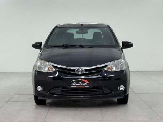 TOYOTA-ETIOS-2013