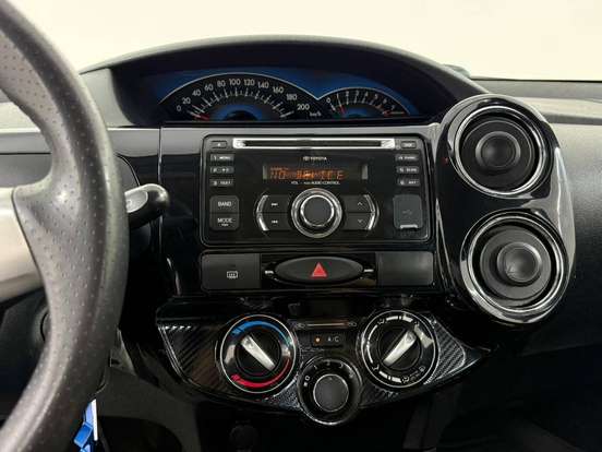 TOYOTA-ETIOS-2013