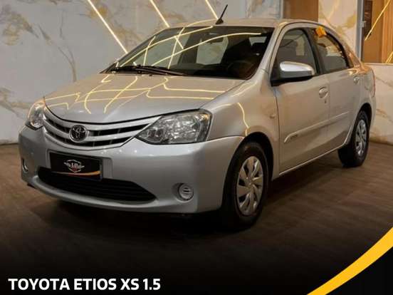 TOYOTA-ETIOS-1.5 XS 16V FLEX 4P AUTOMÁTICO TOYOTA-ETIOS-2016