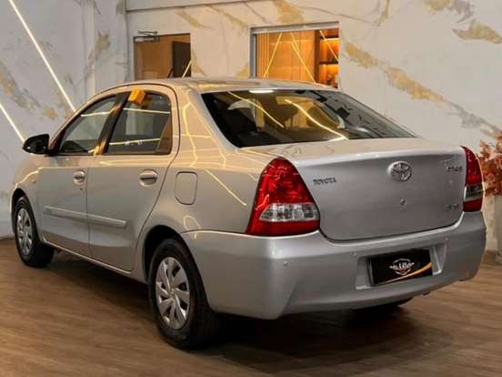 TOYOTA-ETIOS-1.5 XS 16V FLEX 4P AUTOMÁTICO TOYOTA-ETIOS-2016