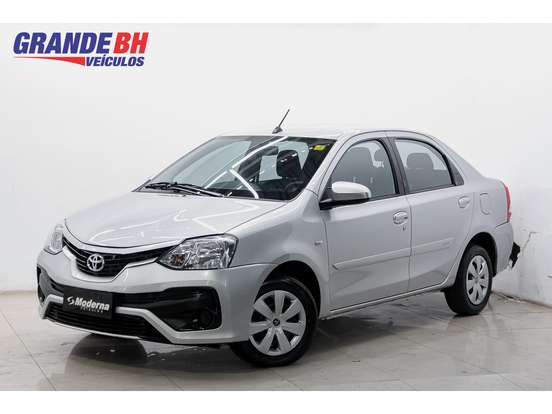 TOYOTA-ETIOS-2018