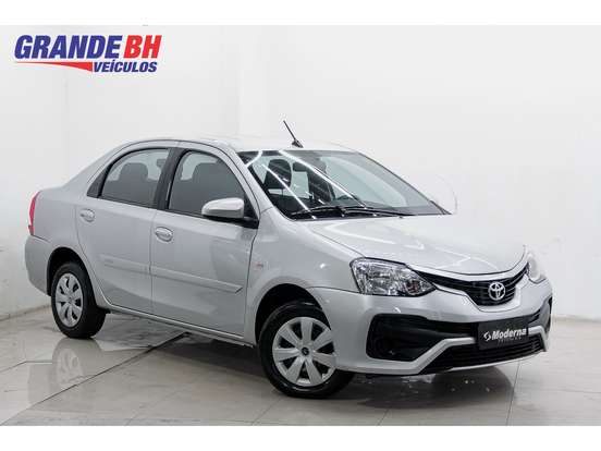 TOYOTA-ETIOS-2018