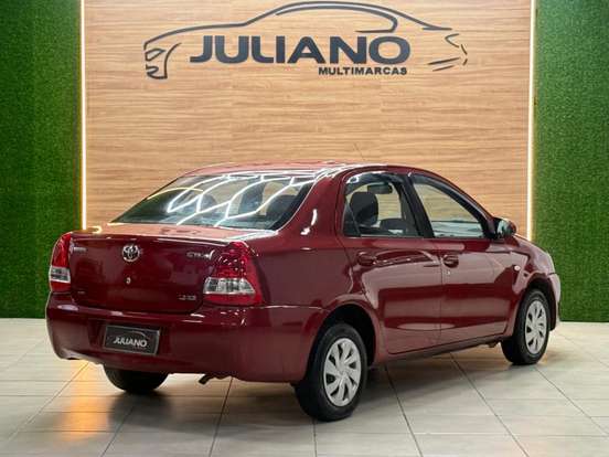 TOYOTA-ETIOS-2015