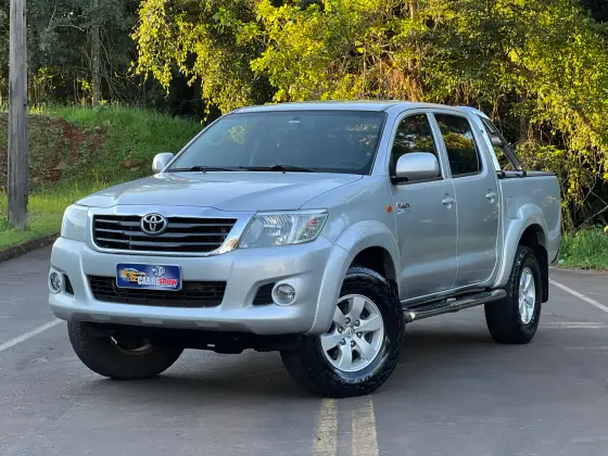 TOYOTA HILUX 2.7 SR 4X2 CD 16V FLEX 4P AUTOMÁTICO