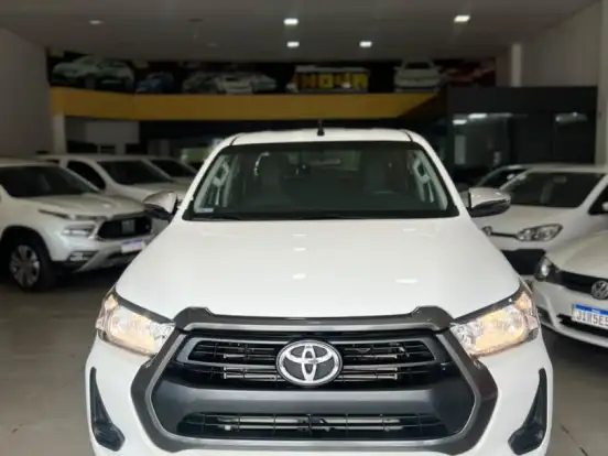 TOYOTA-HILUX-2.8 D-4D TURBO DIESEL CD POWER PACK 4X4 MANUAL TOYOTA-HILUX-2023