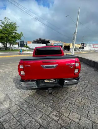 TOYOTA-HILUX-2021