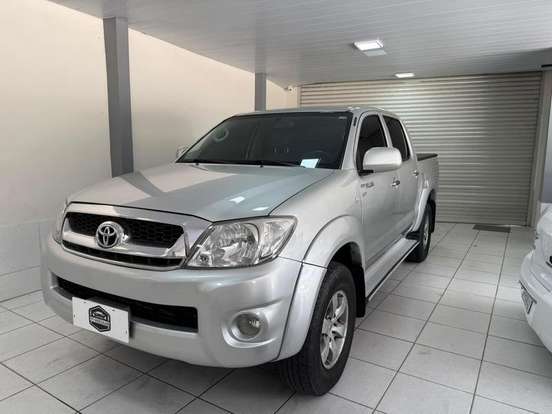 TOYOTA-HILUX-2.7 SR 4X2 CD 16V GASOLINA 4P AUTOMÁTICO TOYOTA-HILUX-2009