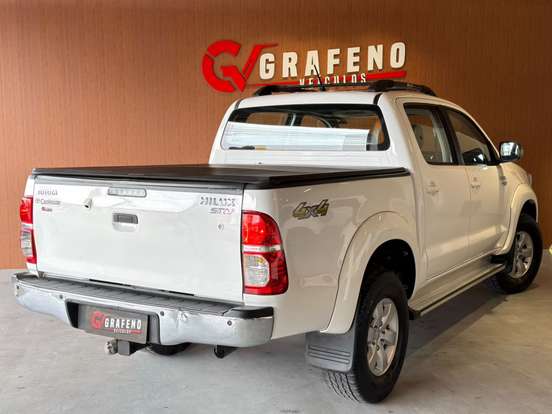 TOYOTA-HILUX-2.7 SRV 4X4 CD 16V FLEX 4P AUTOMÁTICO TOYOTA-HILUX-2015