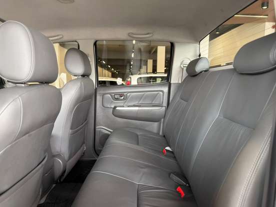 TOYOTA-HILUX-2.7 SRV 4X4 CD 16V FLEX 4P AUTOMÁTICO TOYOTA-HILUX-2015