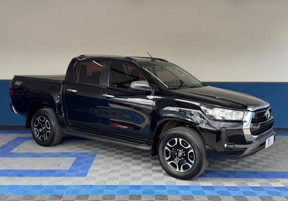 TOYOTA HILUX 2.7 VVT-i FLEX CD SR 4X2 AUTOMÁTICO