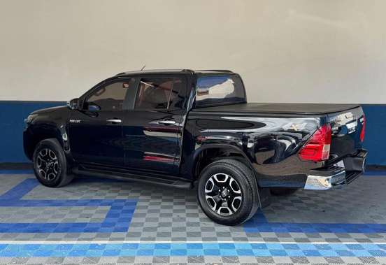 TOYOTA-HILUX-2020