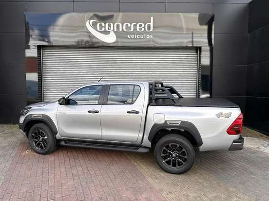 TOYOTA-HILUX-2.8 D-4D TURBO DIESEL CD CONQUEST 4X4 AUTOMÁTICO TOYOTA-HILUX-2022