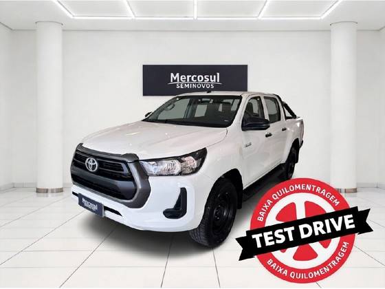 TOYOTA HILUX 2.8 D-4D TURBO DIESEL CD POWER PACK 4X4 AUTOMÁTICO
