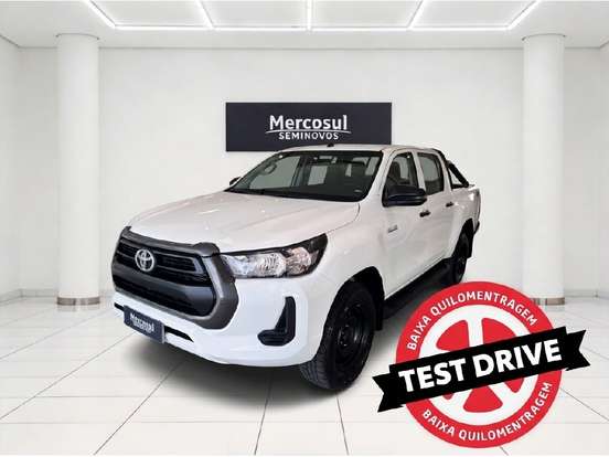 TOYOTA-HILUX-2.8 D-4D TURBO DIESEL CD POWER PACK 4X4 AUTOMÁTICO TOYOTA-HILUX-2025