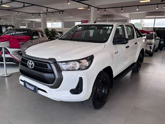 TOYOTA-HILUX-2025