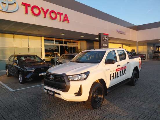 TOYOTA-HILUX-2025
