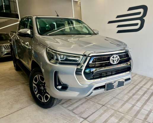 TOYOTA-HILUX-2025