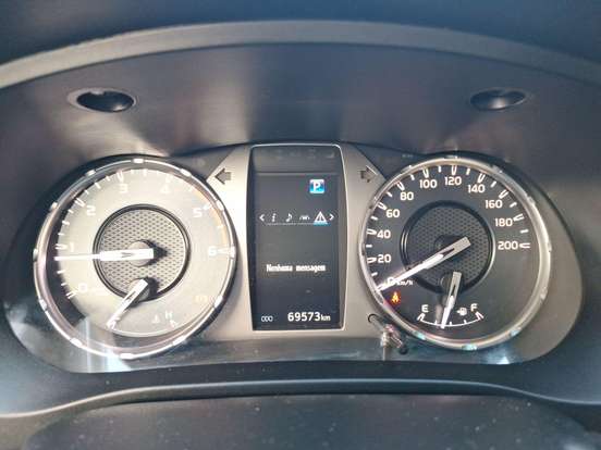 TOYOTA-HILUX-2022