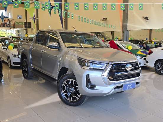 TOYOTA-HILUX-2020